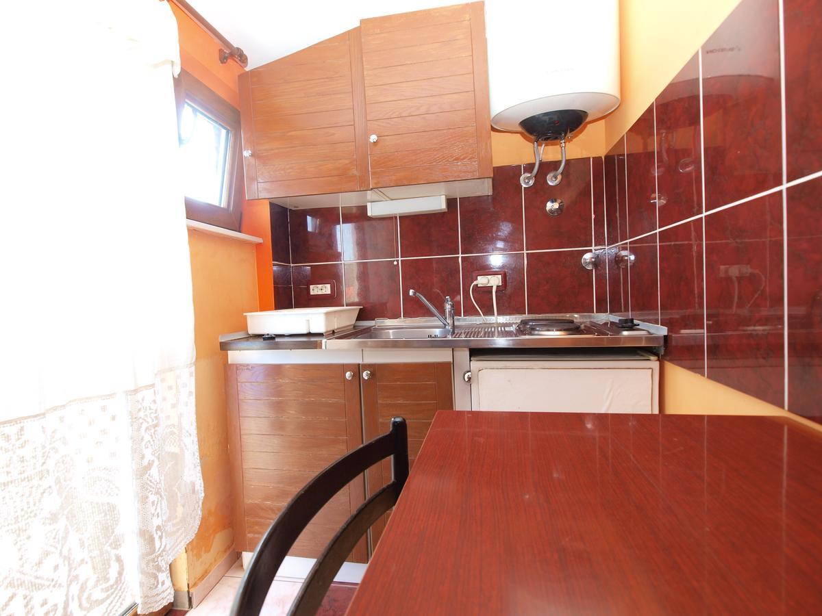 Apartments Slavica 382 Пула Екстериор снимка